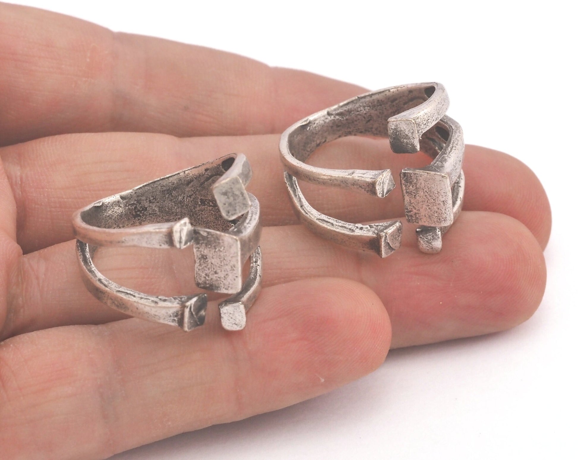 Adjustable Ring Antique Silver Plated brass (19.5mm 9.5US inner size) Oz3684