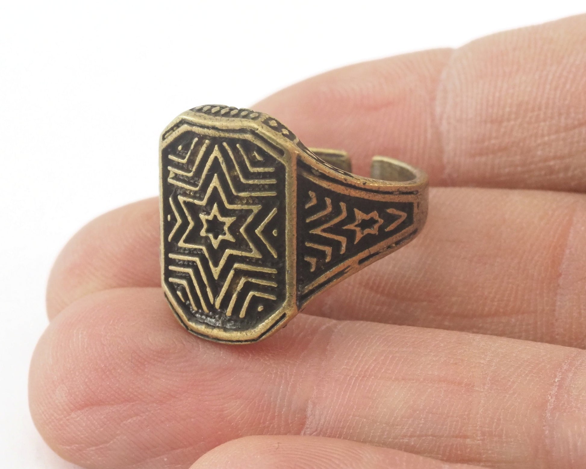 Star Textured Adjustable Ring Antique Yellow Tone Brass (20mm 10US inner size) OZ2242