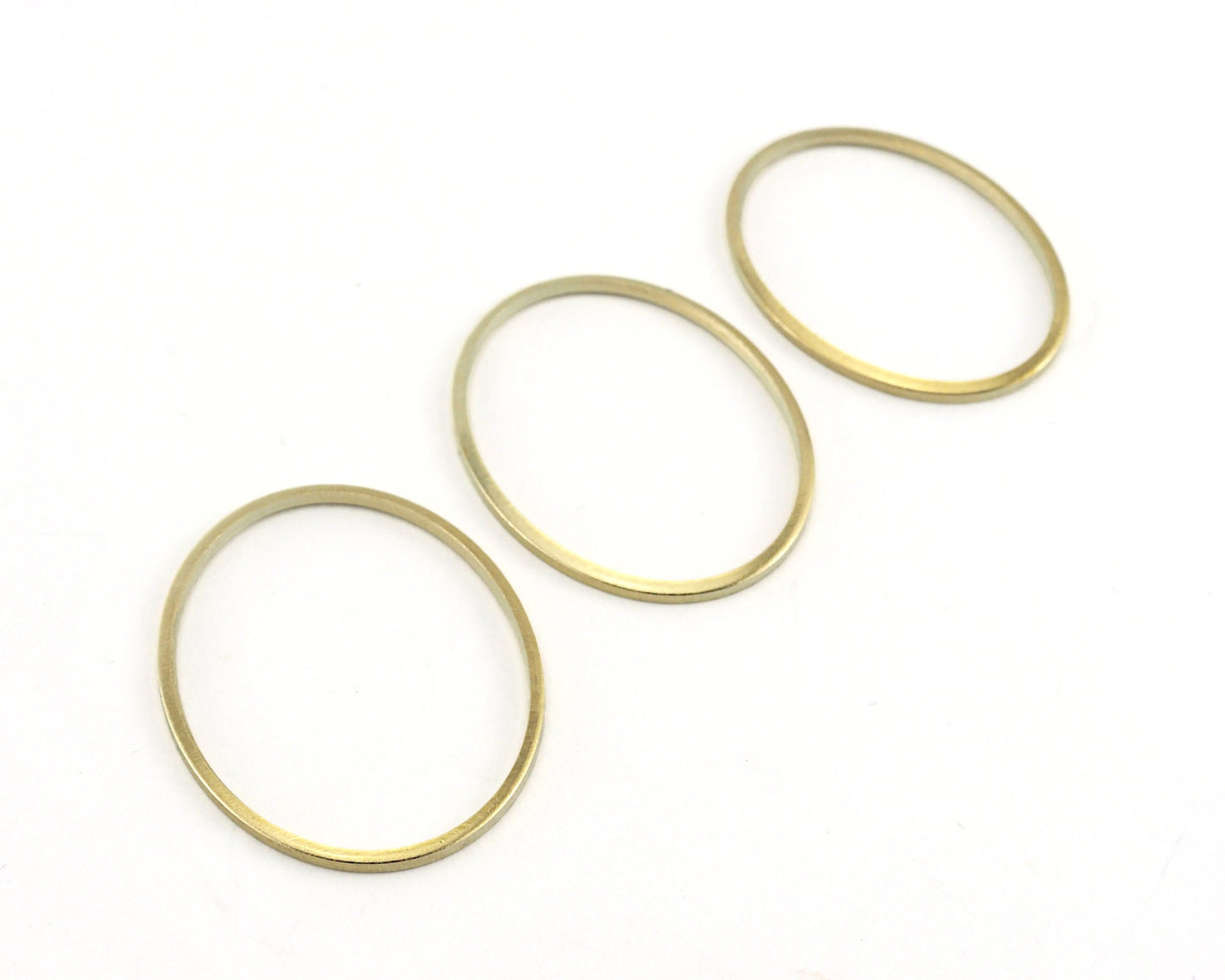 Oval Wire Ring 26 - 28 - 30mm raw brass (0,8mm 20 gauge) charms ,findings R194