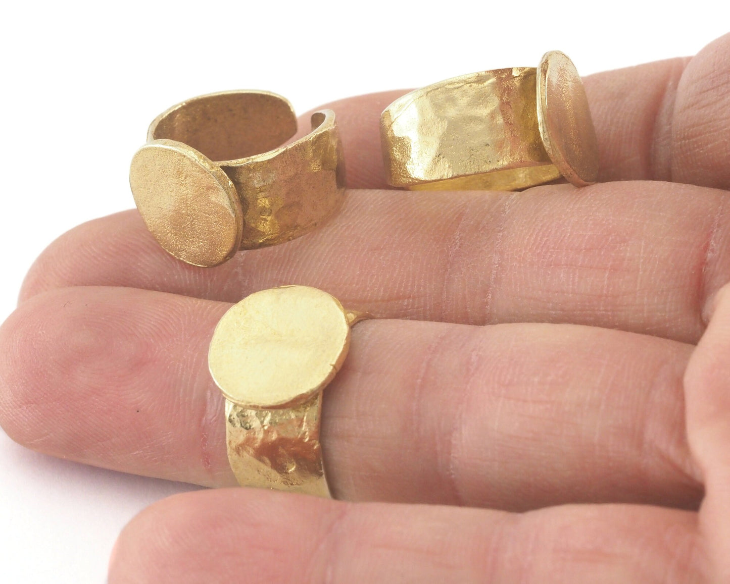 Signet Ring Hammered Adjustable Blank - Raw Brass (18-20.5mm 8-10.5US inner size - Adjustable ) 13mm Blank 5010