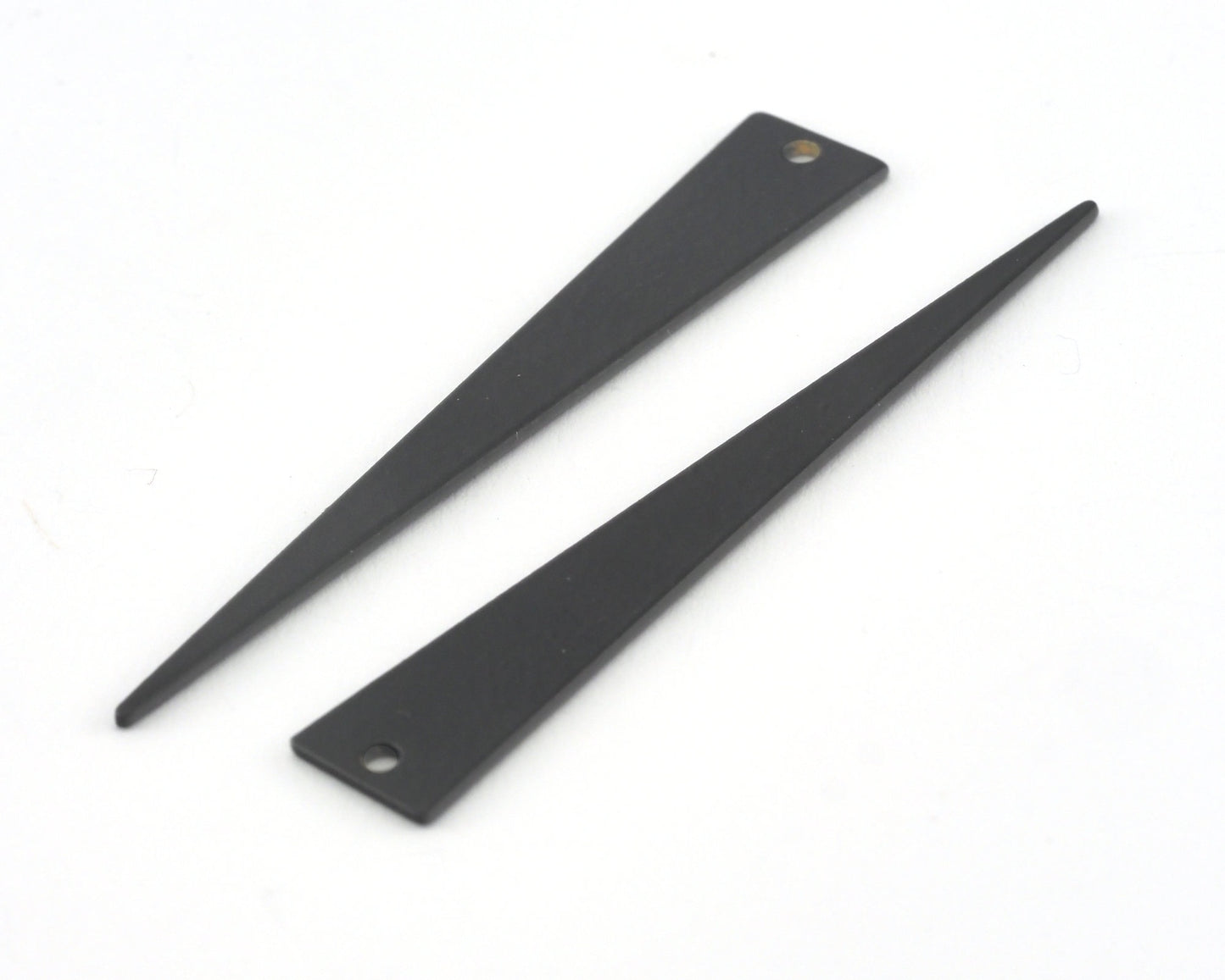 Long Triangle black painted brass 8x50mm (0.8mm thickness) 1 hole charms findings OZ4708-150