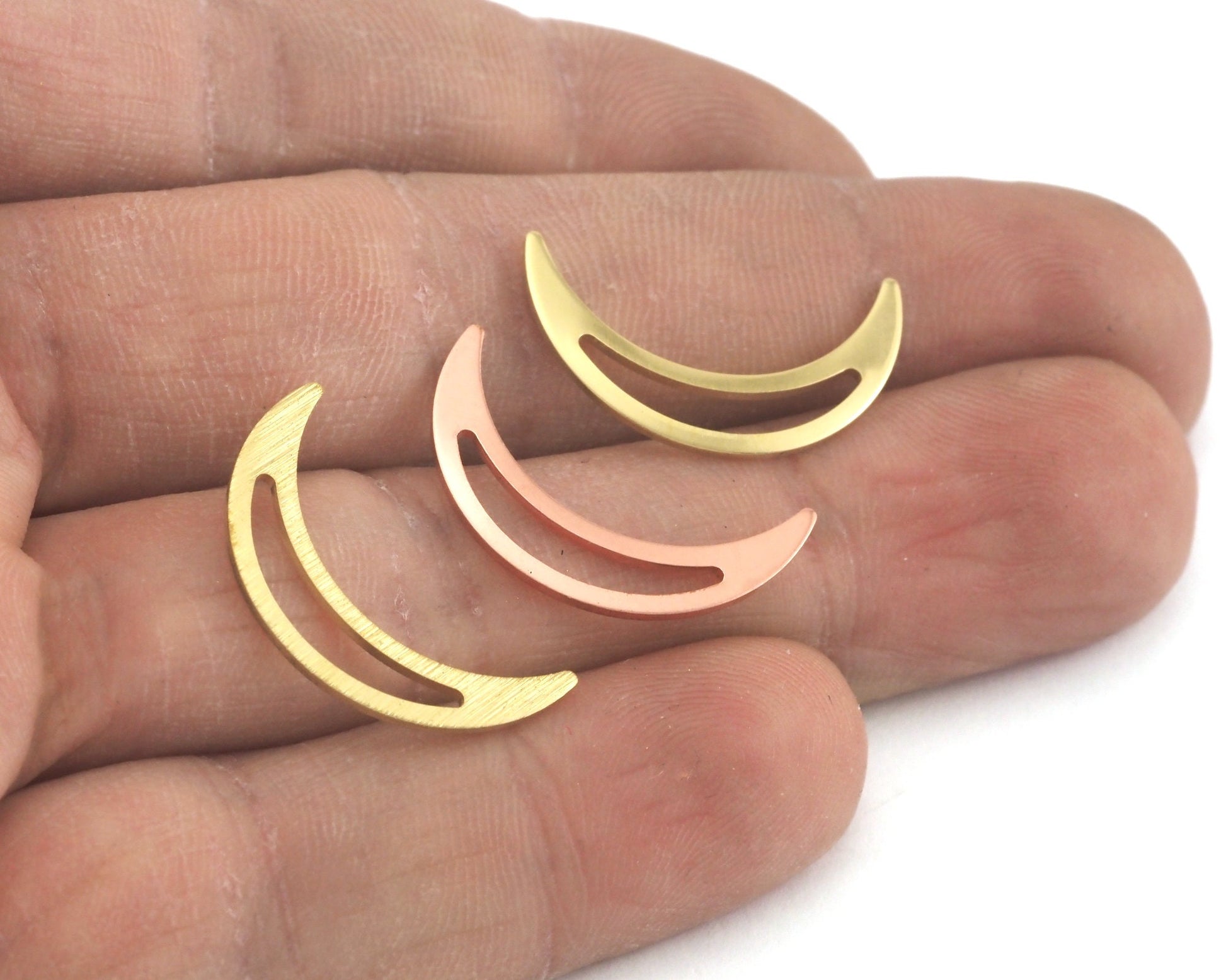 Brushed Crescent raw brass copper 22mm (0.8mm thickness) no hole charms findings R228-60