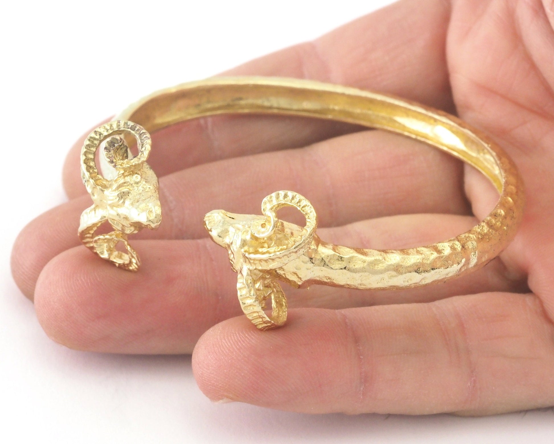 Ram Cuff Bracelet Raw Brass (Adjustable 65mm inner size ) OZ4031