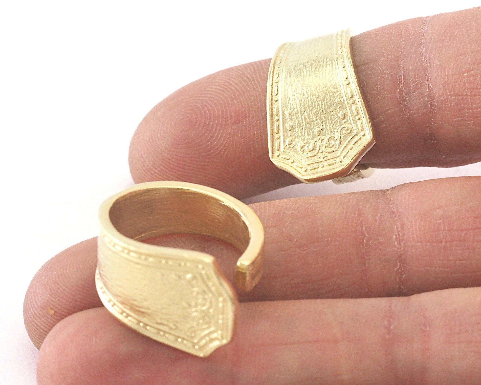 Spoon Ring Flower Patterned Adjustable Raw Brass (18mm 8US inner size) 4051