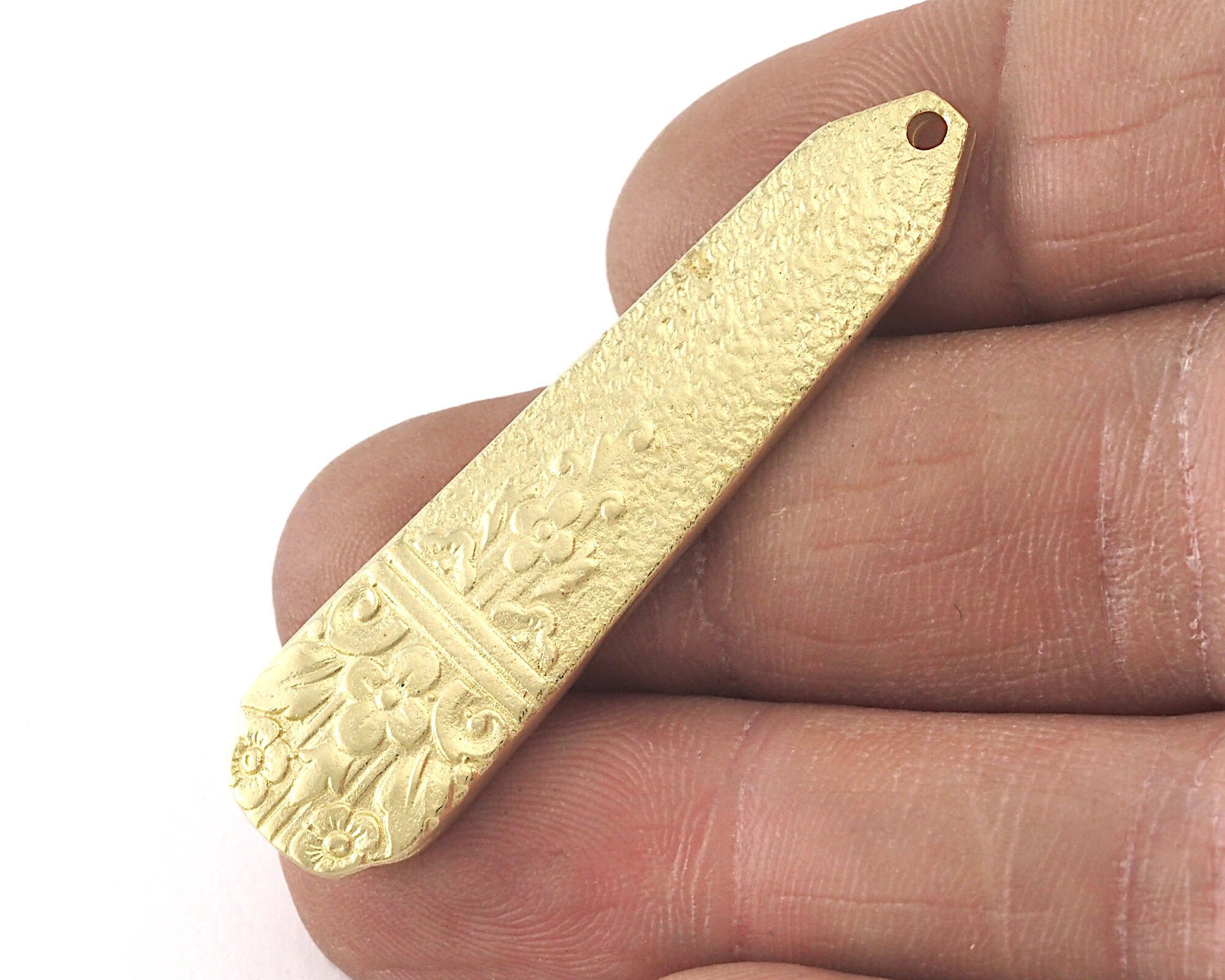 Spoon Pendant Flower Patterned Raw brass 4054