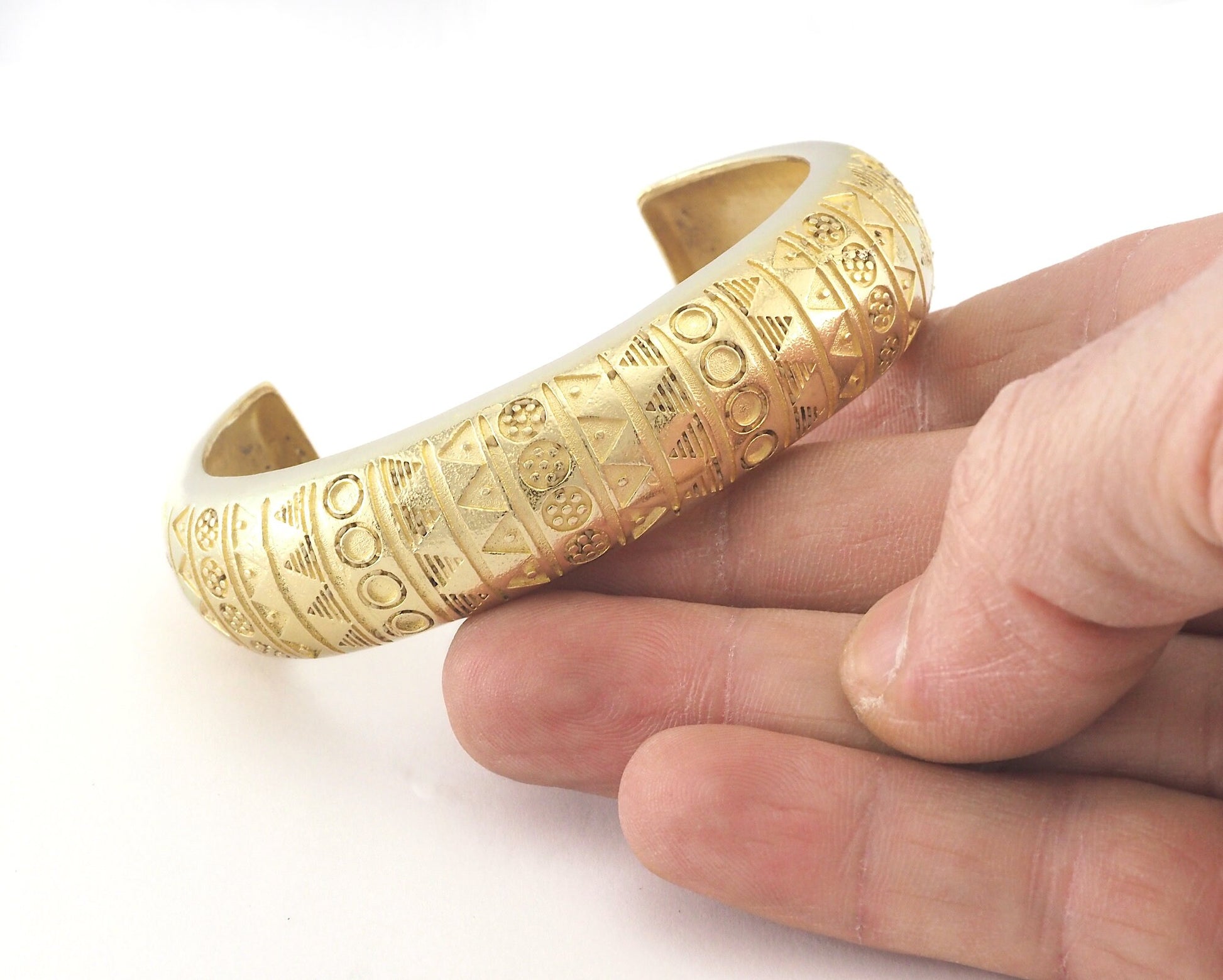 Symbols Cuff Bracelet Raw Brass (62mm inner size ) OZ4028
