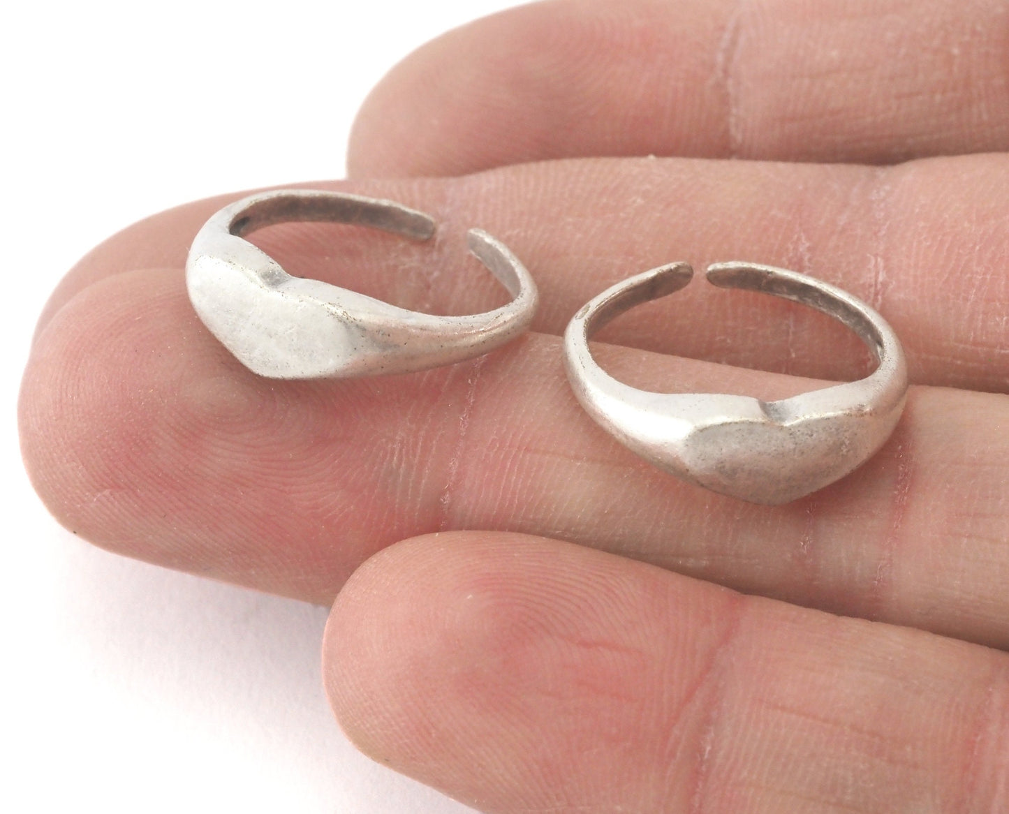 Heart Signet Ring Adjustable Blank Antique Silver Plated Brass (6US - 7US inner size - Adjustable ) OZ4033 10x6mm blank