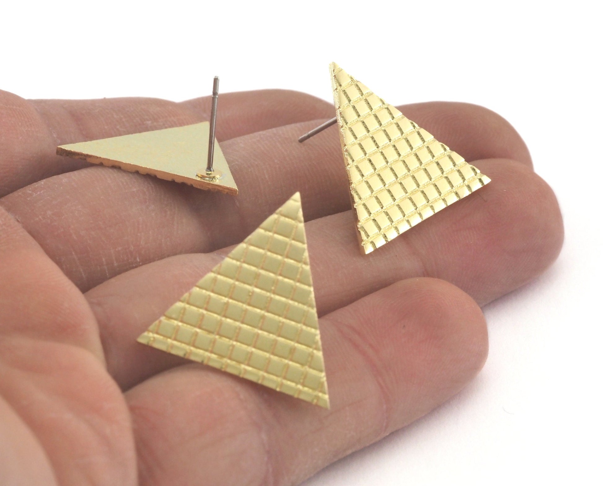 Triangle Earring Posts, Square Texturing Raw brass , 22mm 4104