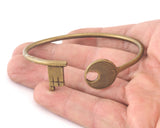 Key Bracelet Antique Bronze Plated Brass (62mm inner size - Adjustable ) OZ3183