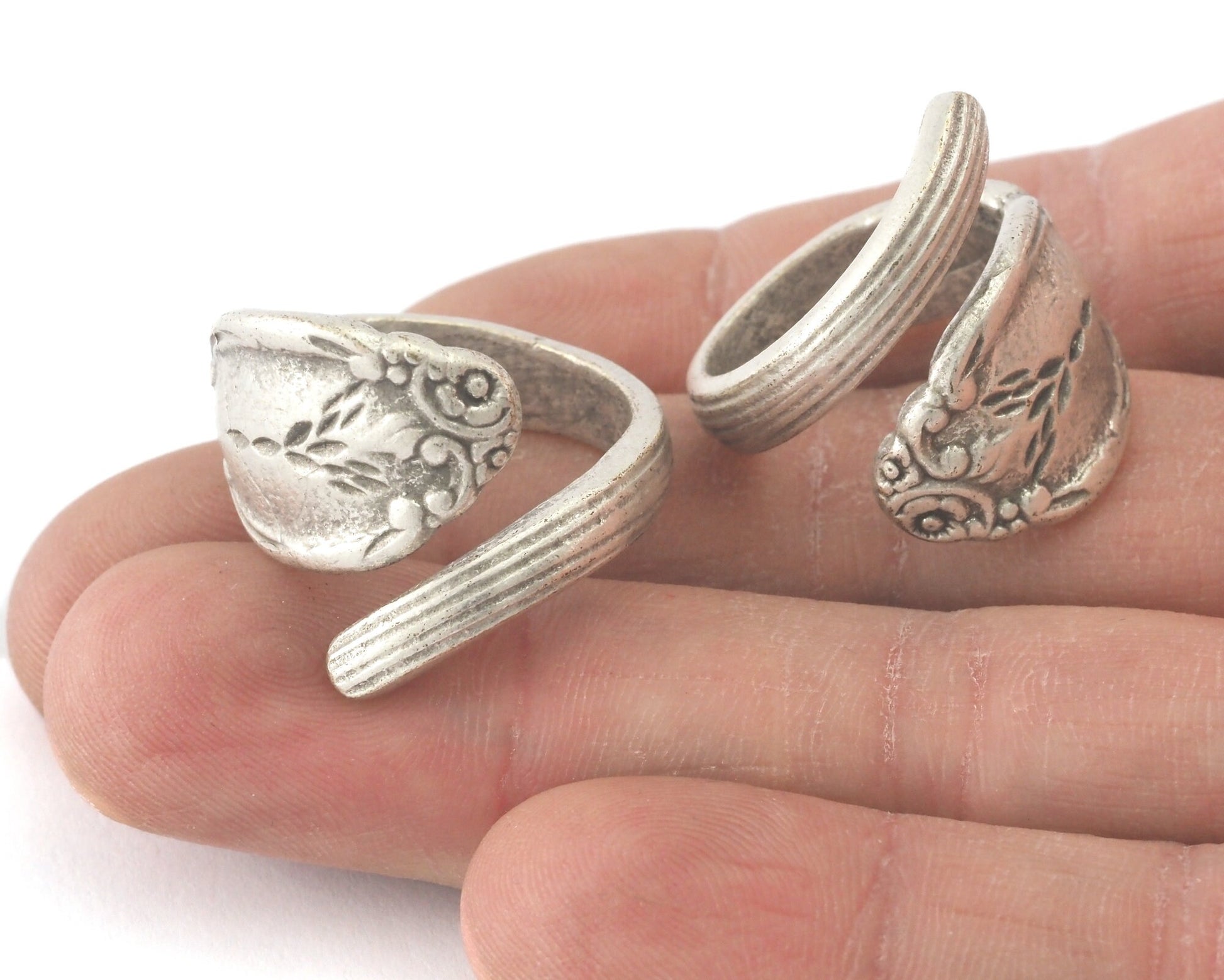 Spoon Ring Wrap Flower Patterned Adjustable Antique Silver Plated Brass (17.5mm 7US inner size) 4062