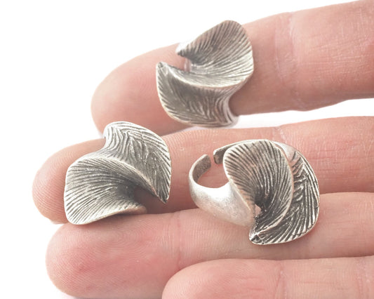 Leaf Ring Adjustable Antique Silver Plated Brass OZ4014