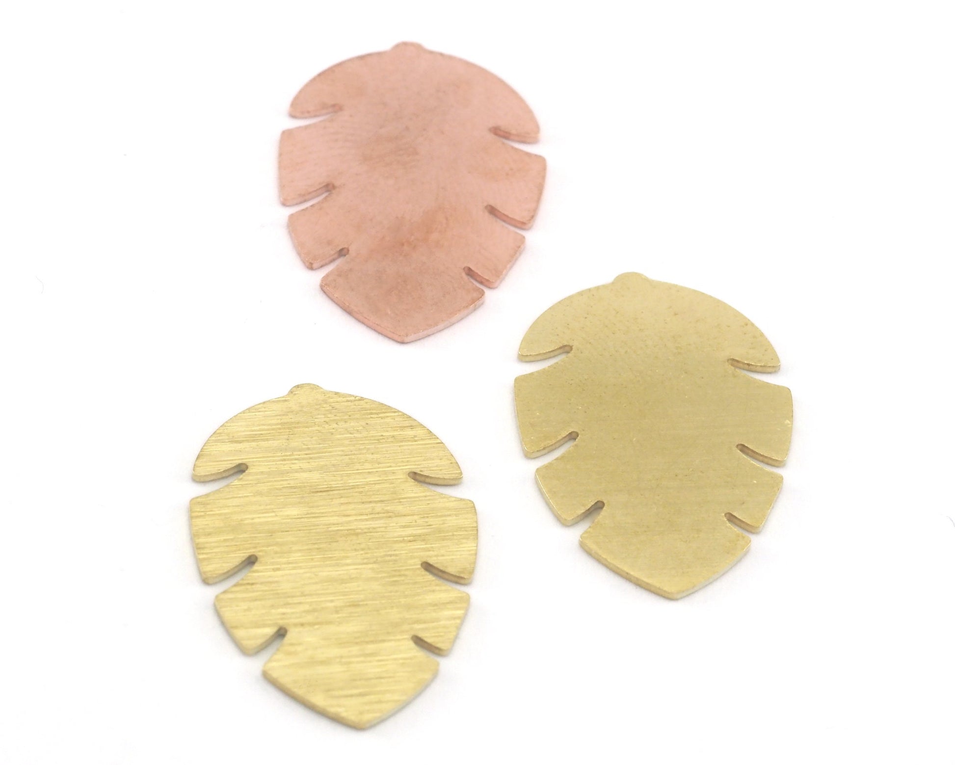 Leaf No hole Tag Raw Brass - Brushed Brass - Copper 30mm 0.8 mm Findings R290