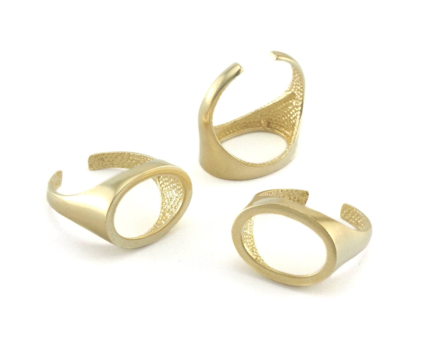 Open Oval Ring Adjustable Raw Brass - Shiny silver- Antique silver - Shiny gold plated (18mm 8US inner size) 5044