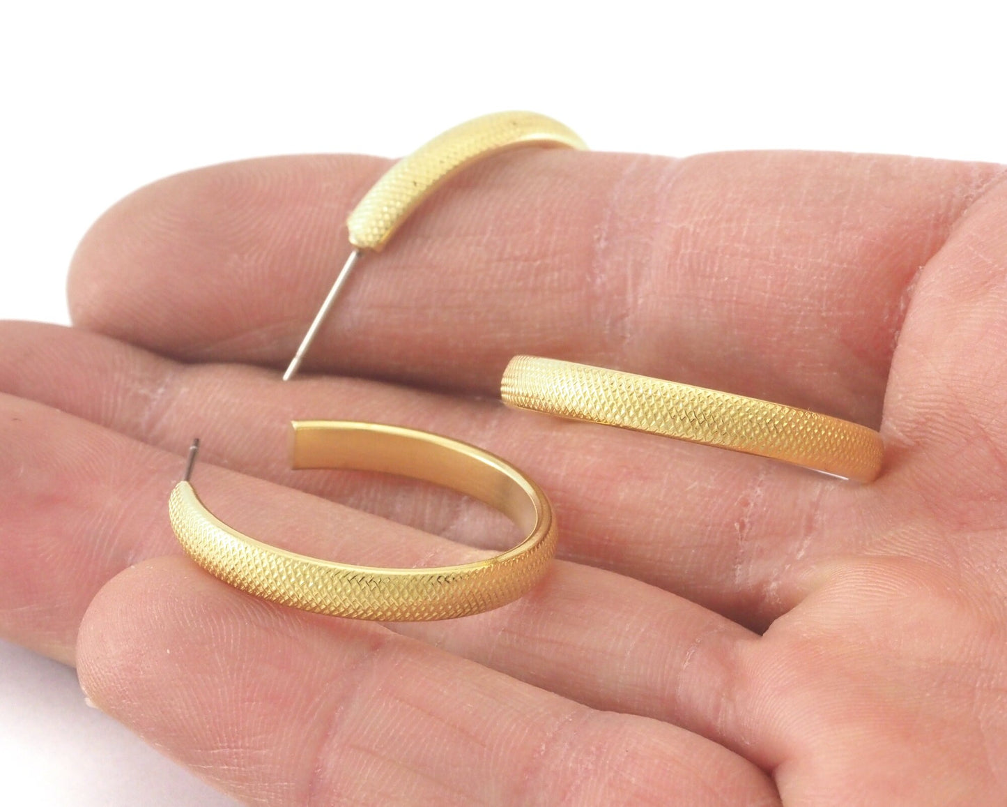 Hoop ribbed round Earrings stud base raw brass round earring posts, 28mm OZ4210