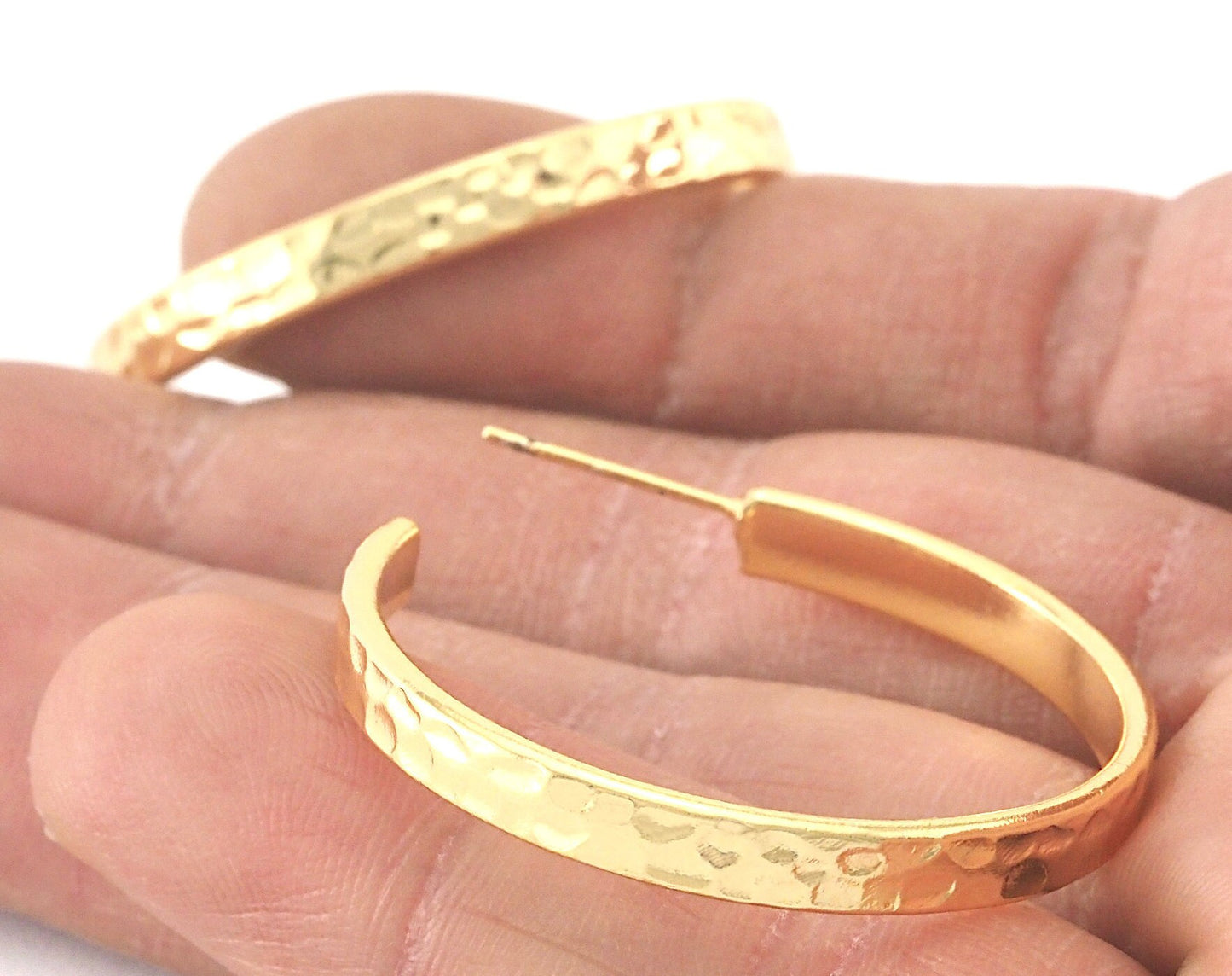 Hoop flat hammered Earrings stud base Shiny Gold Tone brass round earring posts, 35mm OZ4223