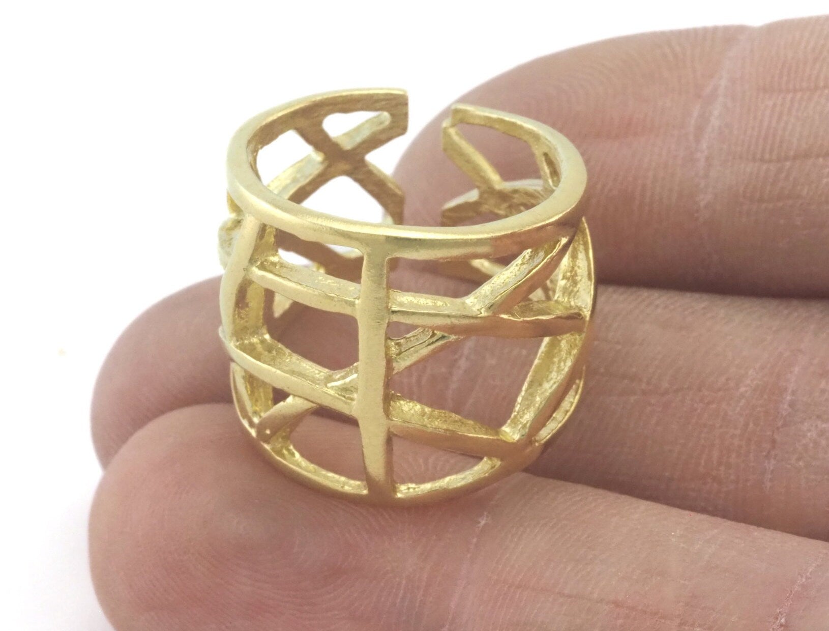 Adjustable Ring Raw brass (18mm 8US inner size) OZ3364