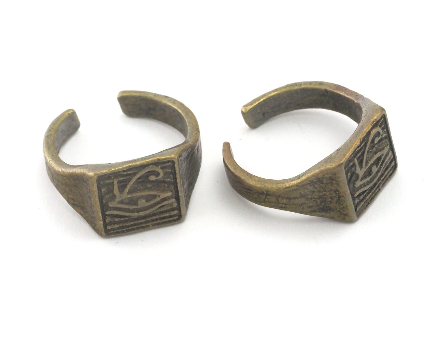 Ra Eye Ring Adjustable Antique Bronze Plated brass (19.5mm 9.5US inner size) Oz3193