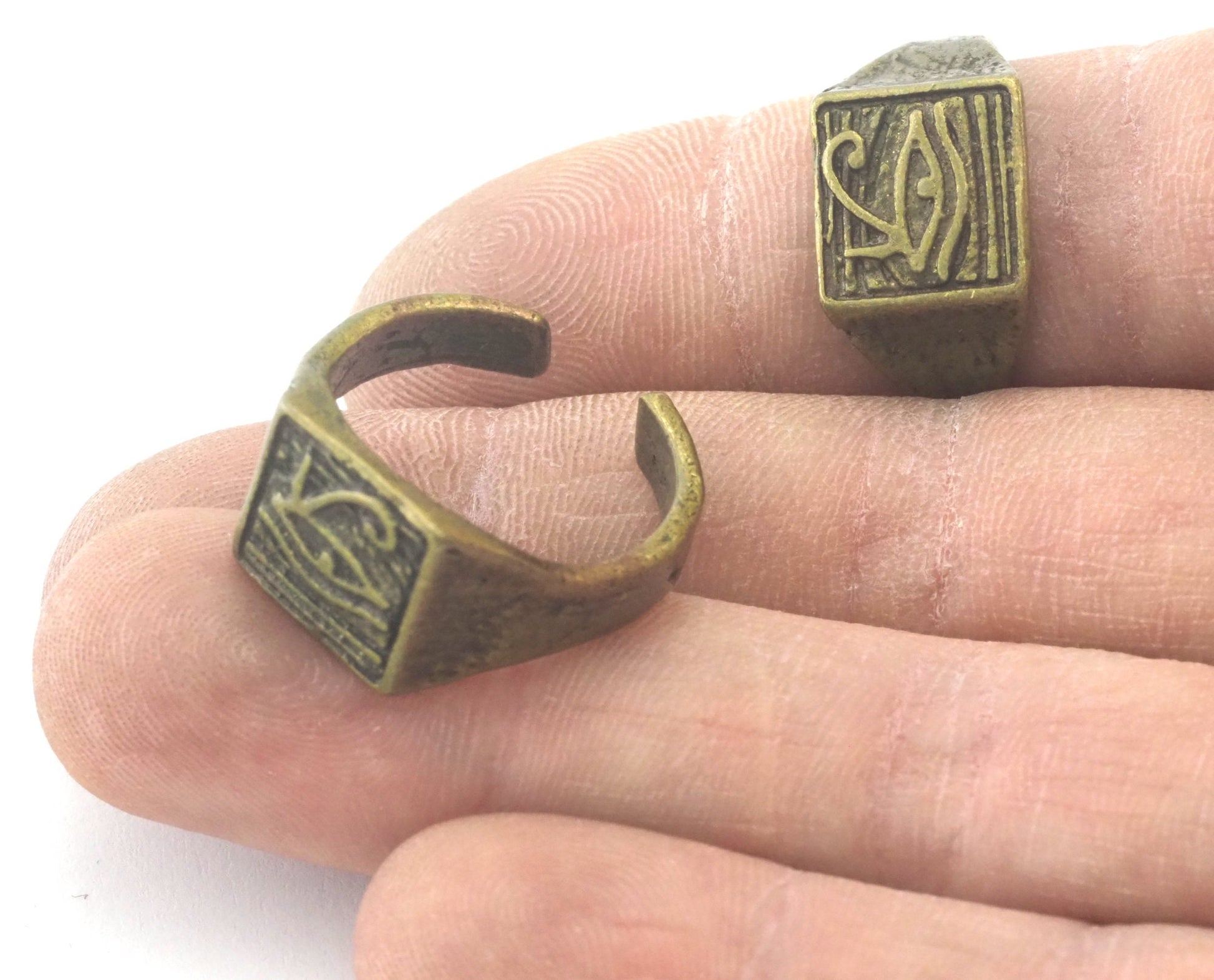 Ra Eye Ring Adjustable Antique Bronze Plated brass (19.5mm 9.5US inner size) Oz3193