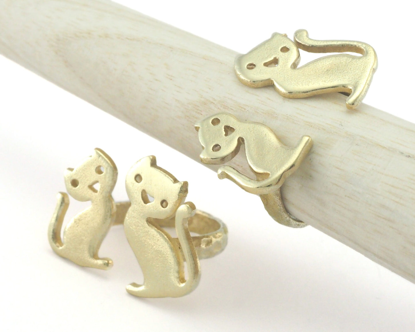 Cats Adjustable Ring Raw Brass (7US 9US inner size) OZ4293