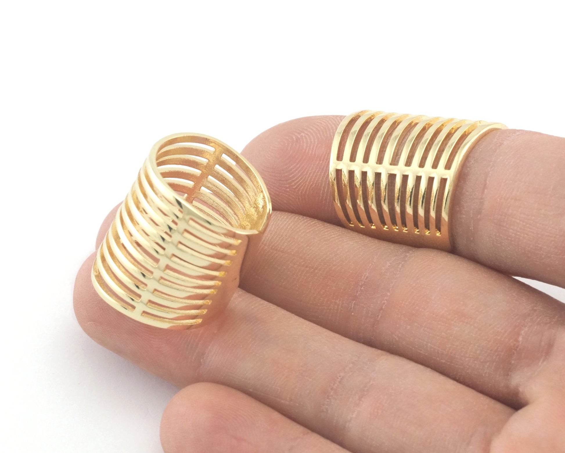 Statement ring separate lines Adjustable Ring Shiny Gold Plated Brass (6US 9.5US inner size) OZ4297 23mm