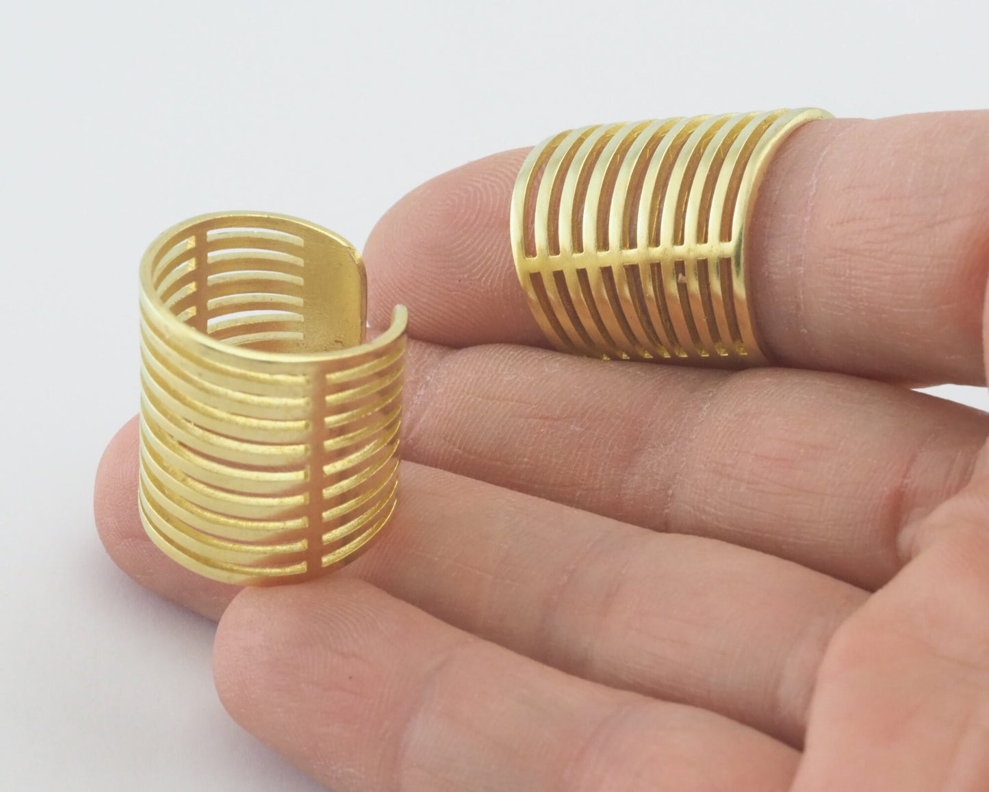 Statement ring separate lines Adjustable Ring Raw Brass (6US 9.5US inner size) OZ4297 23mm