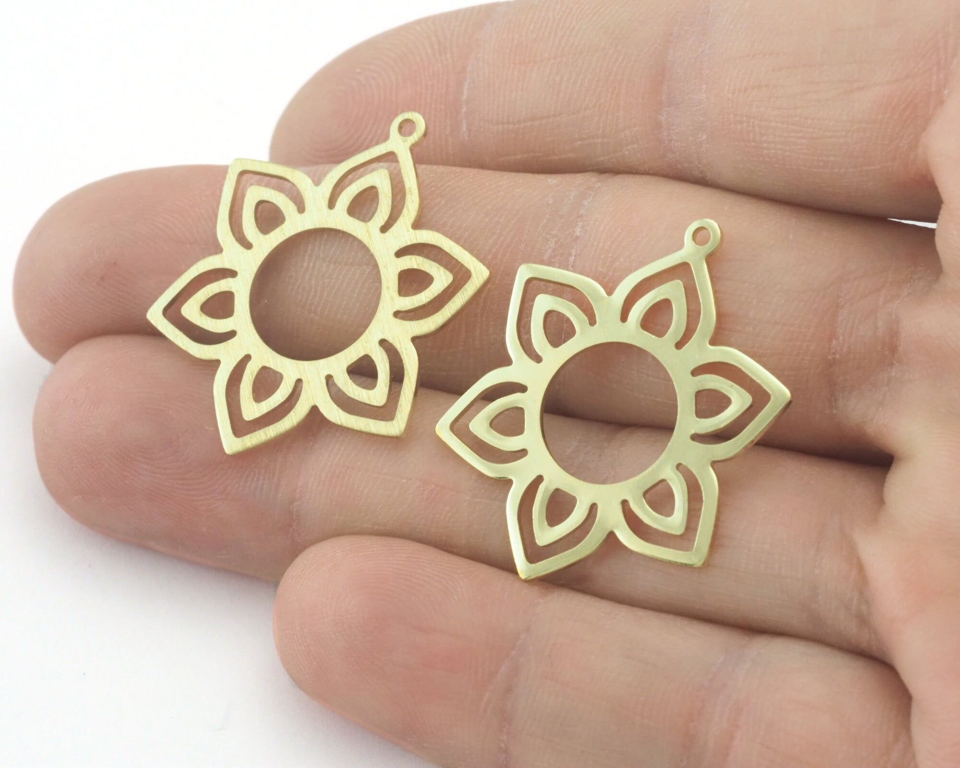 Flower Shape 31x25mm raw brass - Brushed Brass - Raw Copper 1 hole charms findings 4311-155