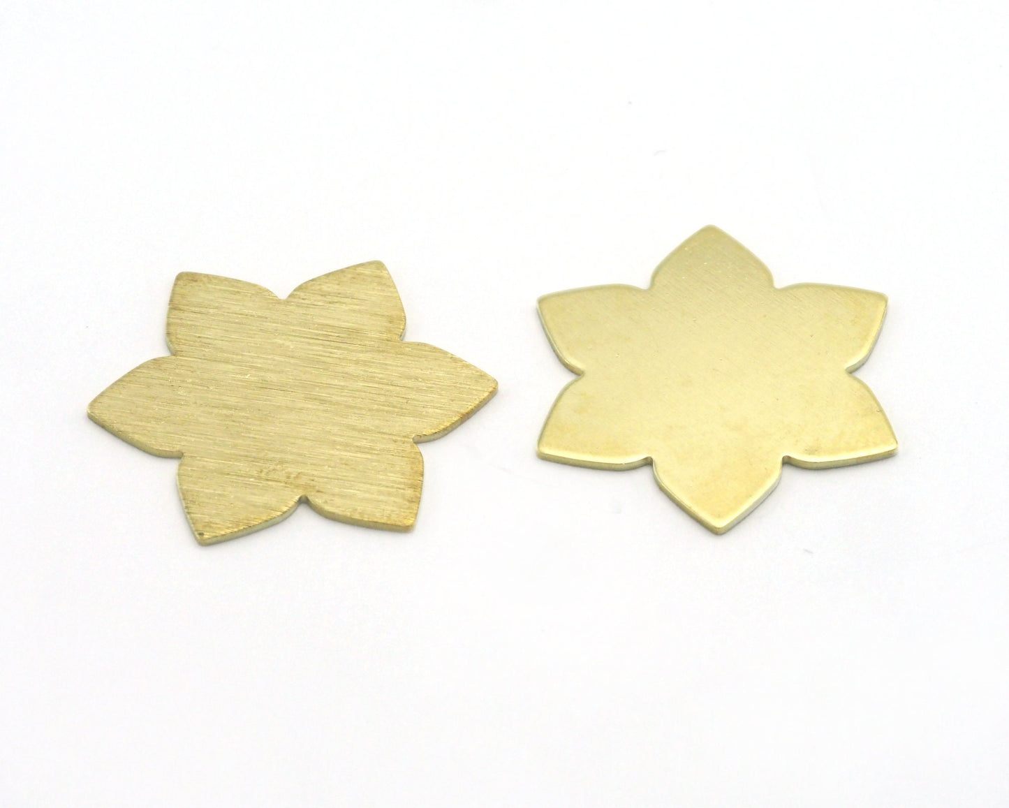 Flower Shape 28.5x25mm raw brass - Brushed Brass - Raw copper no hole charms findings 4313-300