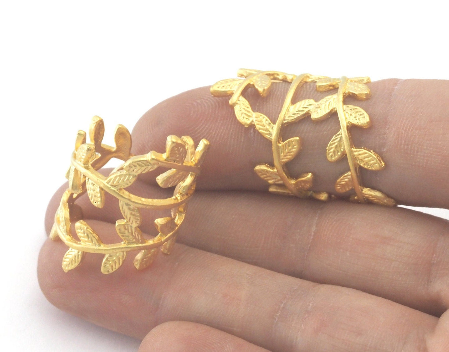 Leaf Adjustable Matte Gold Plated brass (18mm 8US inner size) OZ2821