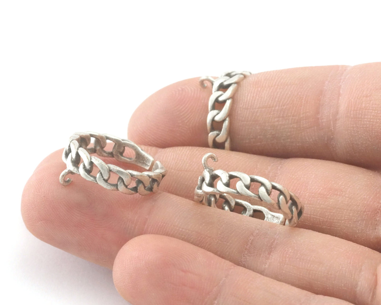 Chain Ring Adjustable Ring with loop - Antique silver plated brass (5 - 8 US inner size - Adjustable ) OZ4303