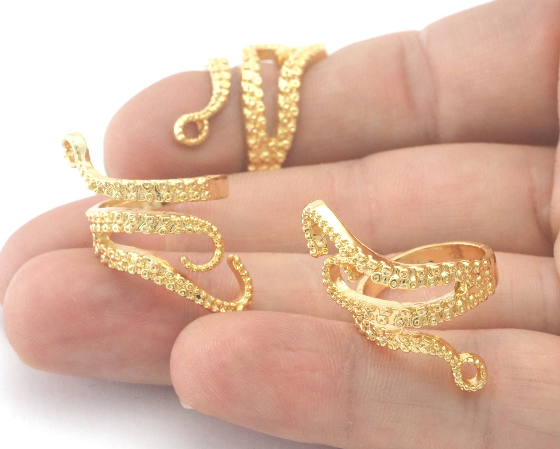 Octopus Tickle Ring with loop Shiny Gold plated brass (18mm 8US inner size) 4318