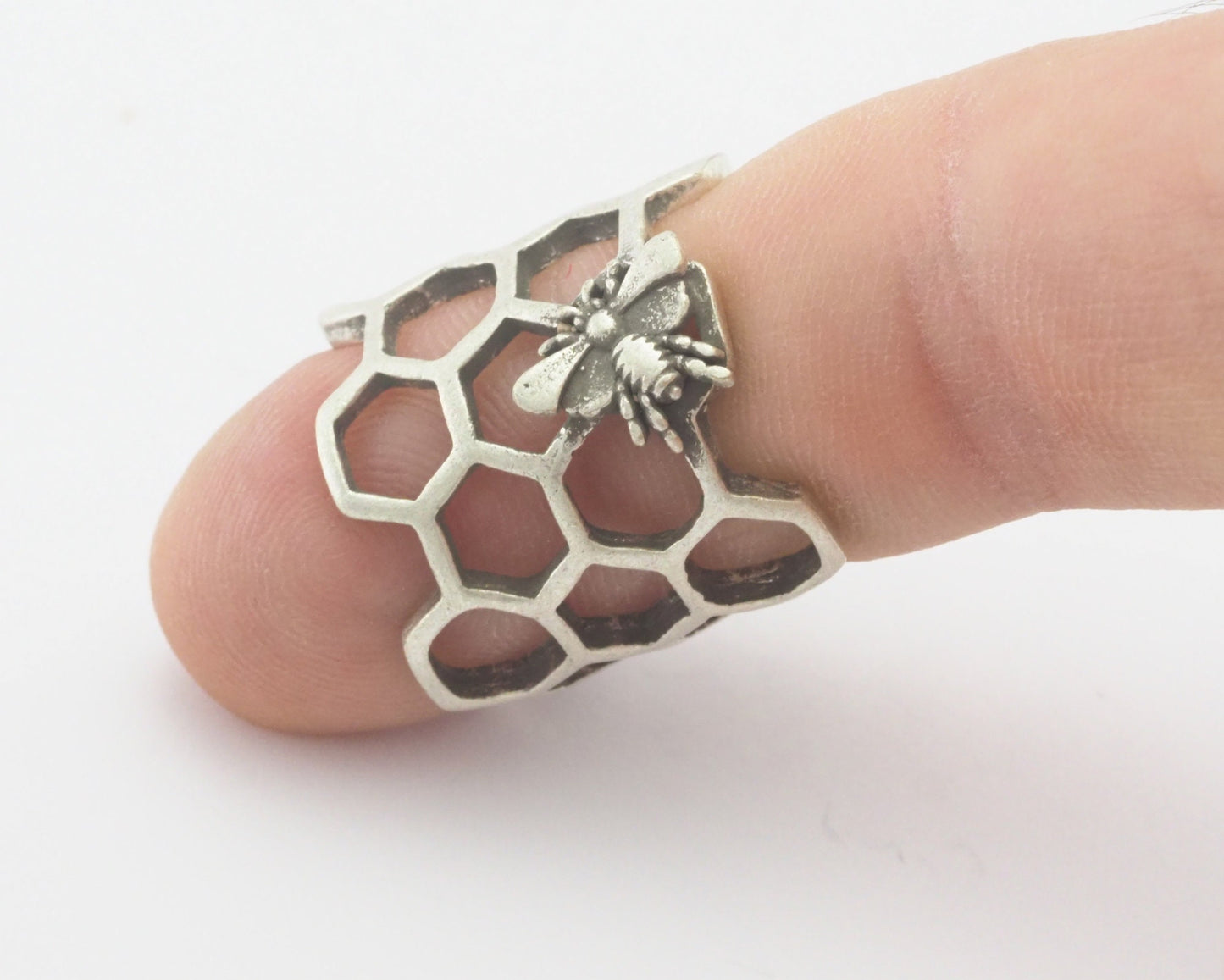 Honeycomb with Bee Adjustable Ring Antique Silver Plated Brass (17mm 7US inner size) OZ4304