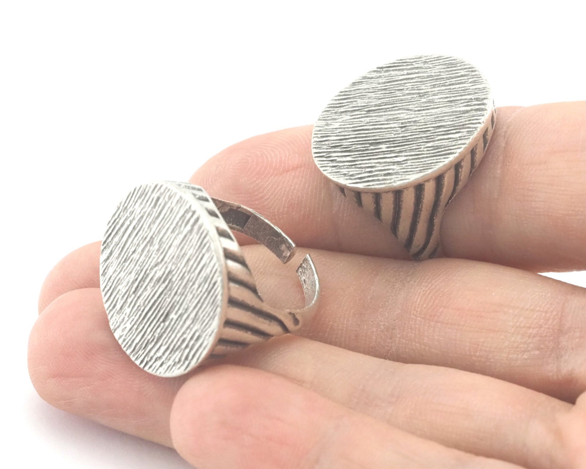 Croissant Brushed Adjustable Signet Ring Blank - Antique silver plated brass (17.5mm 7US inner size ) 24mm blank size OZ4410