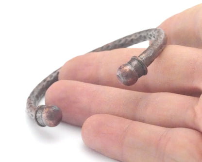 Hammered Bracelet Antique Copper Plated Brass (55 mm inner size - Adjustable ) OZ2960