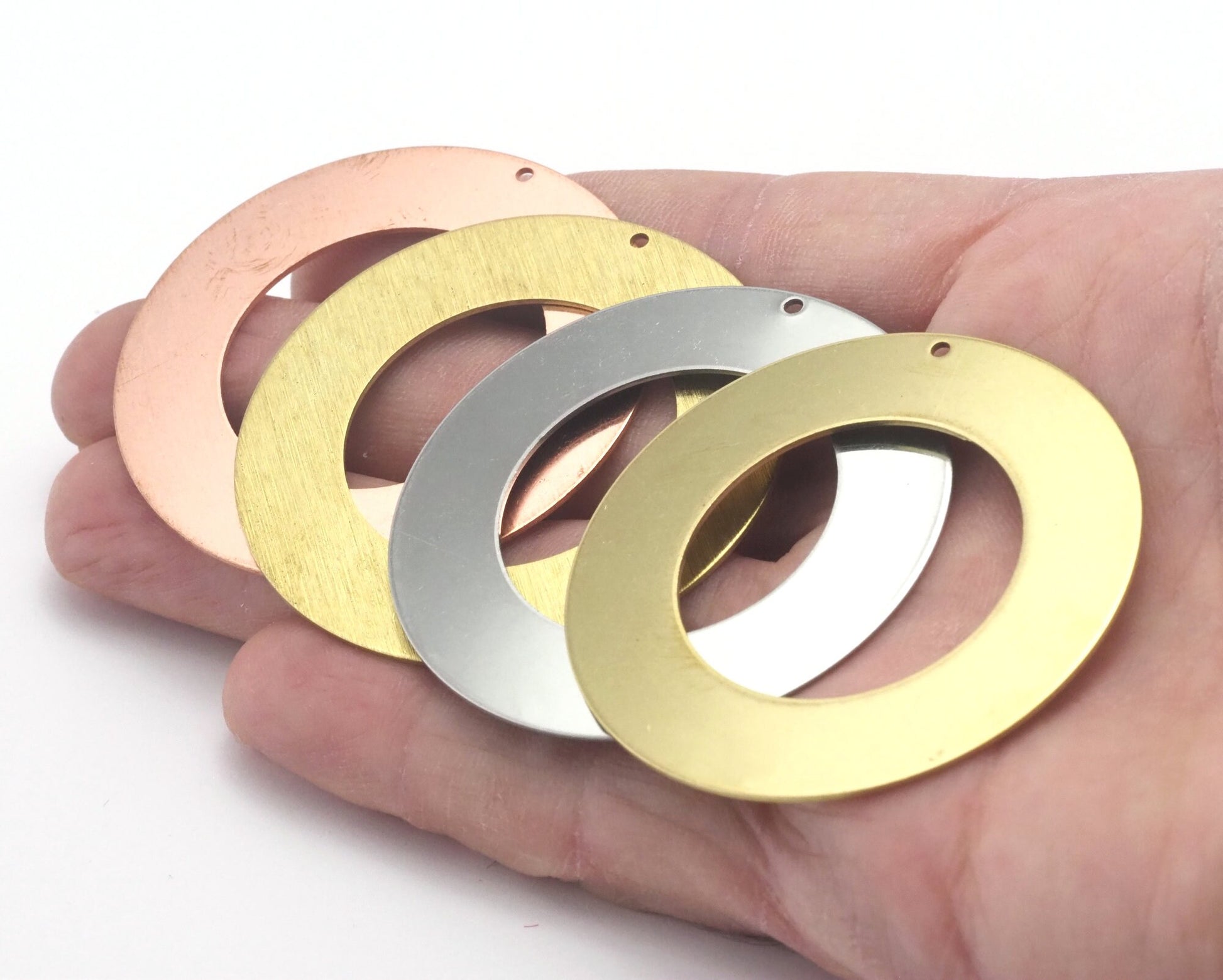 Round Circle Disc Tag Stamping Charms Raw Brass - Brushed Brass - Raw Copper - Stainless Steel 50mm 1 hole Findings S5
