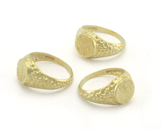 Hammered Brushed Signet Ring Blank - raw brass (16.25mm 5.5US inner size ) 10mm blank size OZ4389