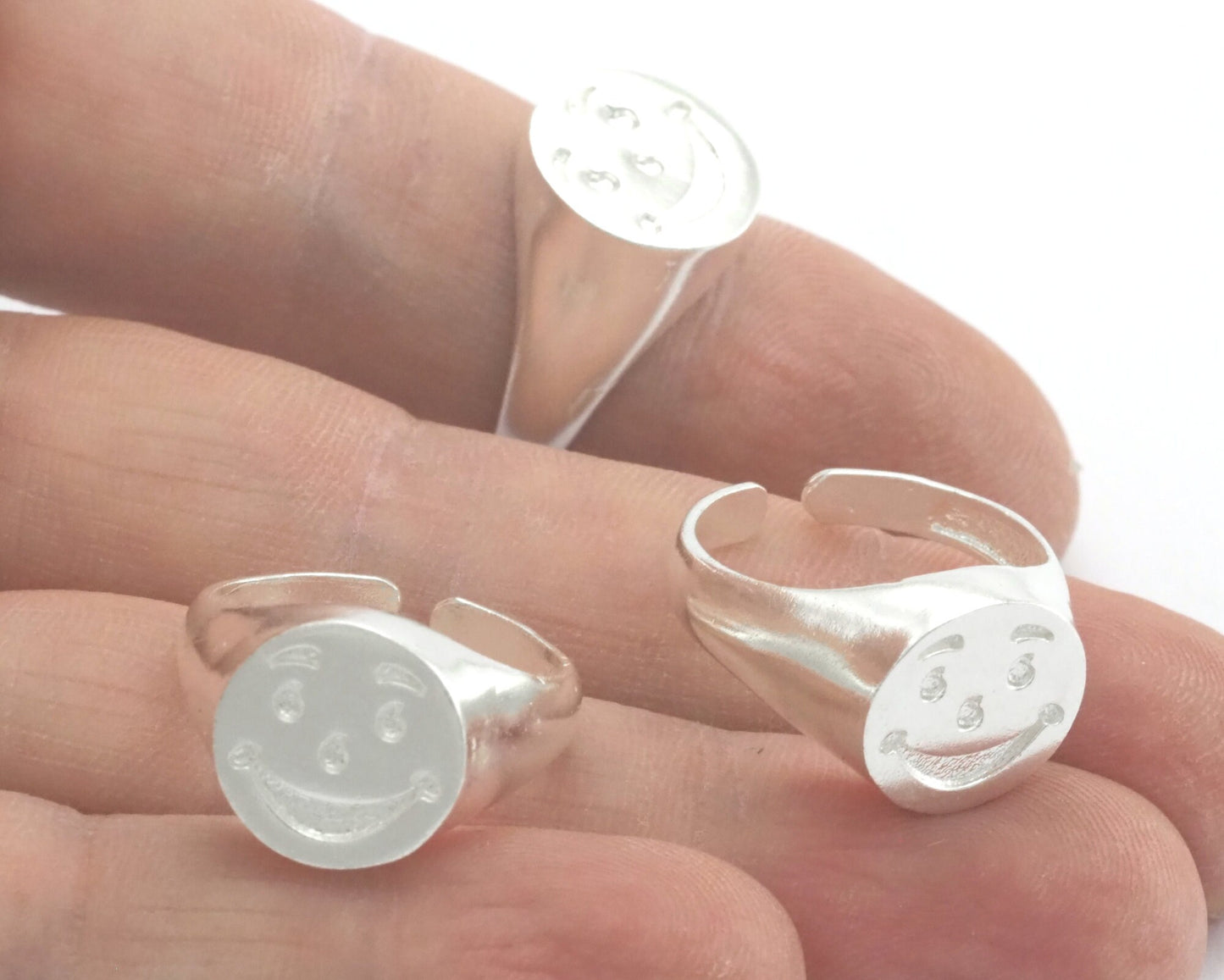 Smile Face Ring Adjustable Shiny Silver Plated brass (7 - 9US inner size) 4395