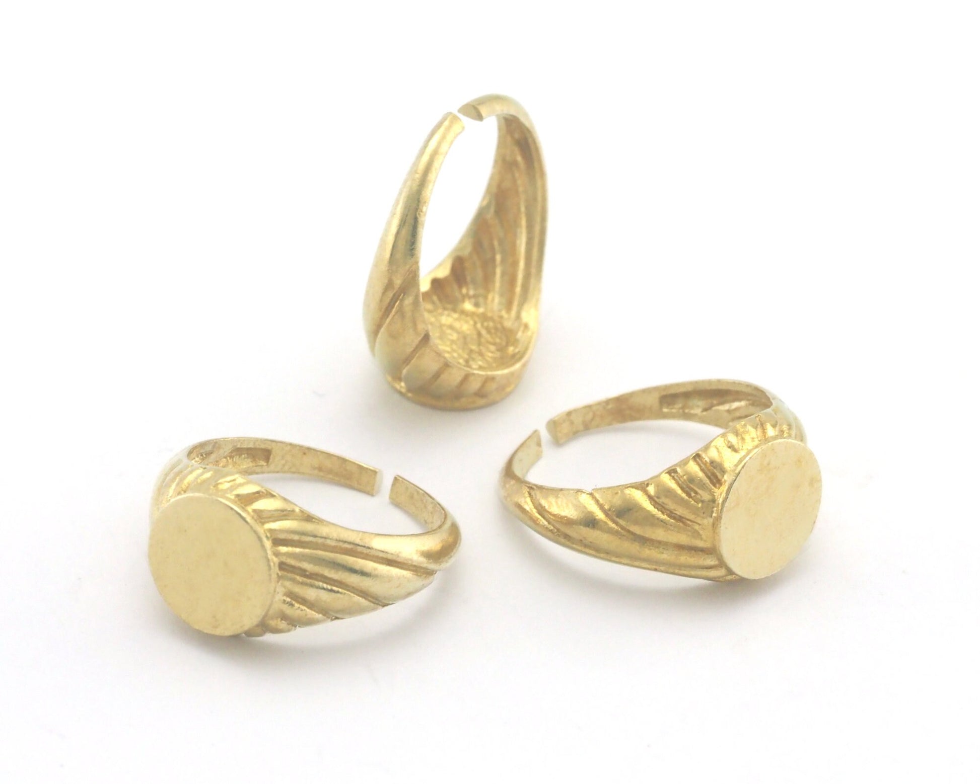 Croissant Signet Ring Blank - Adjustable raw brass (16 mm 18 mm 6-8 US inner size ) 10mm blank size 4400