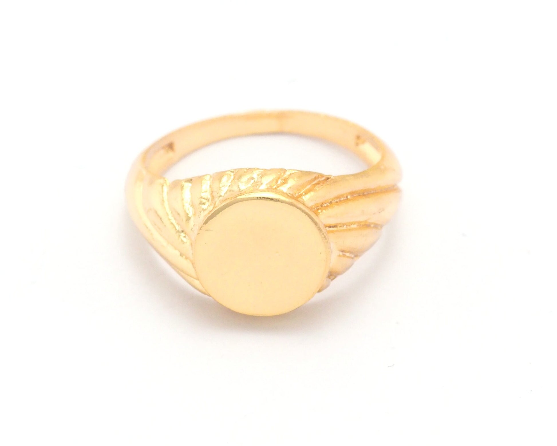 Croissant Signet Ring Blank - Shiny gold plated brass (16.25mm 5.5US inner size ) 10mm blank size 4391
