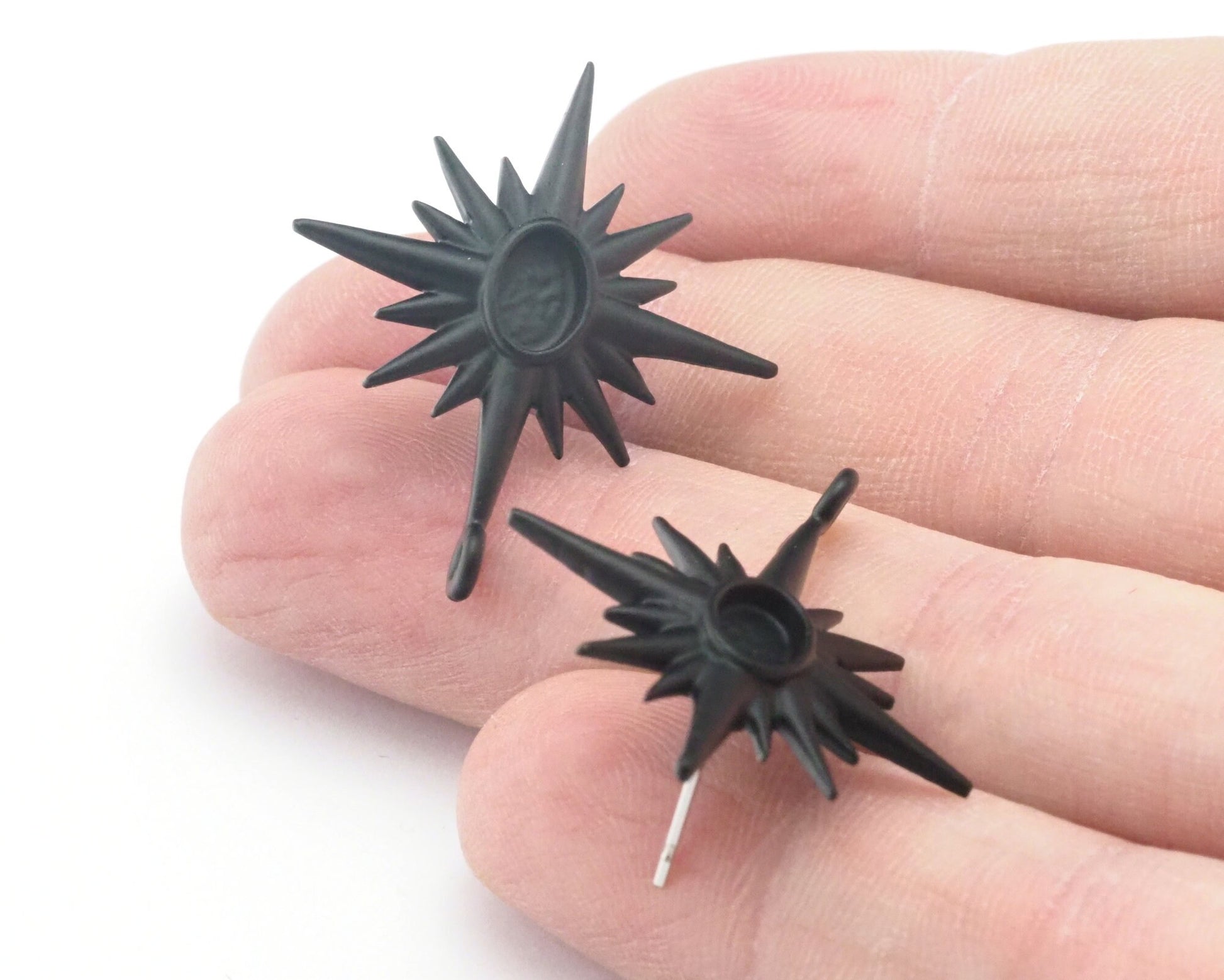 Star earring Base Blank Bezel with hoop Black Painted Brass setting 32x28mm (6x4mm blank size) 1 set OZ4411