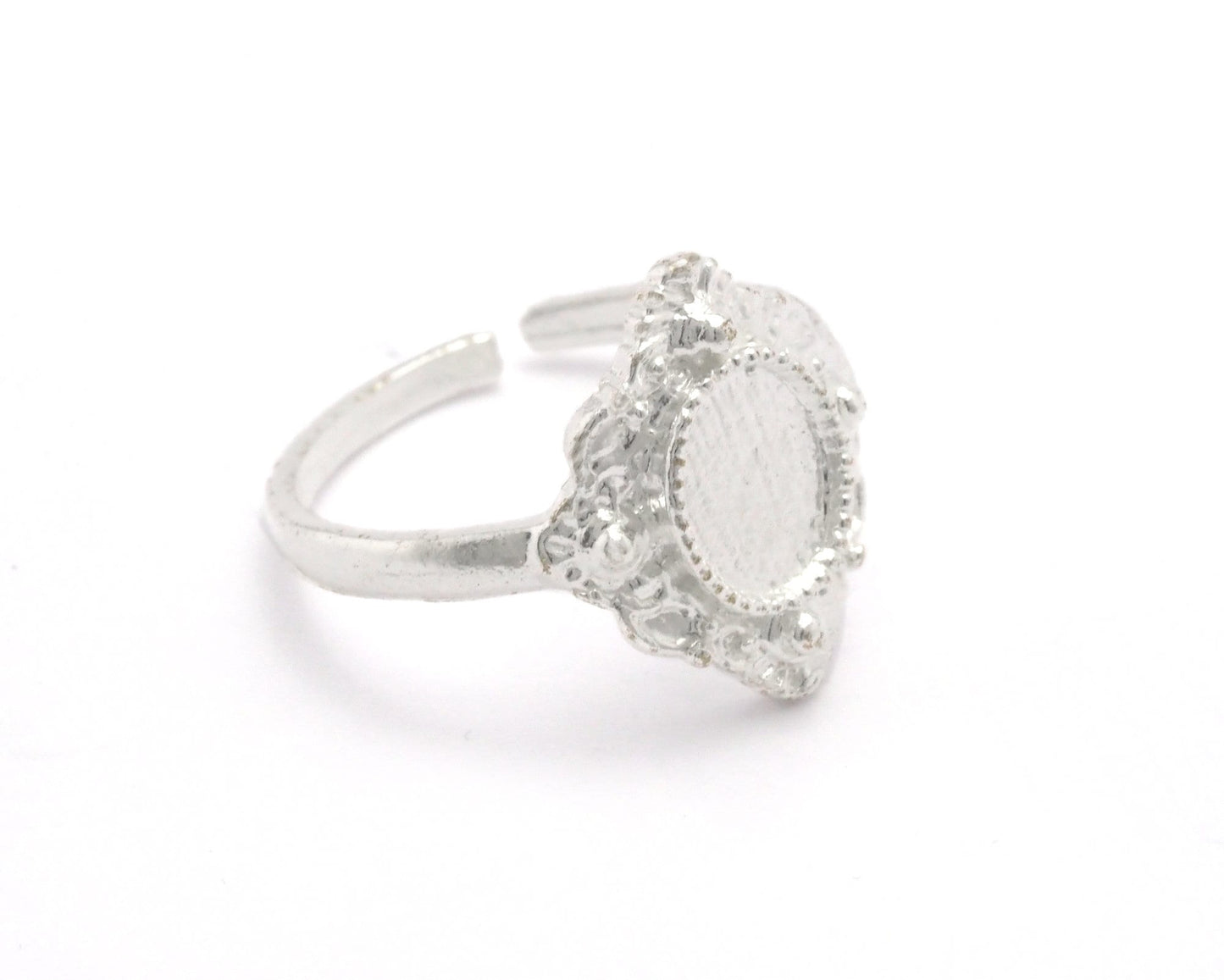 Oval Adjustable Ring Base Bezel setting blank Shiny silver plated brass (7- 9US inner size - Adjustable ) OZ2633