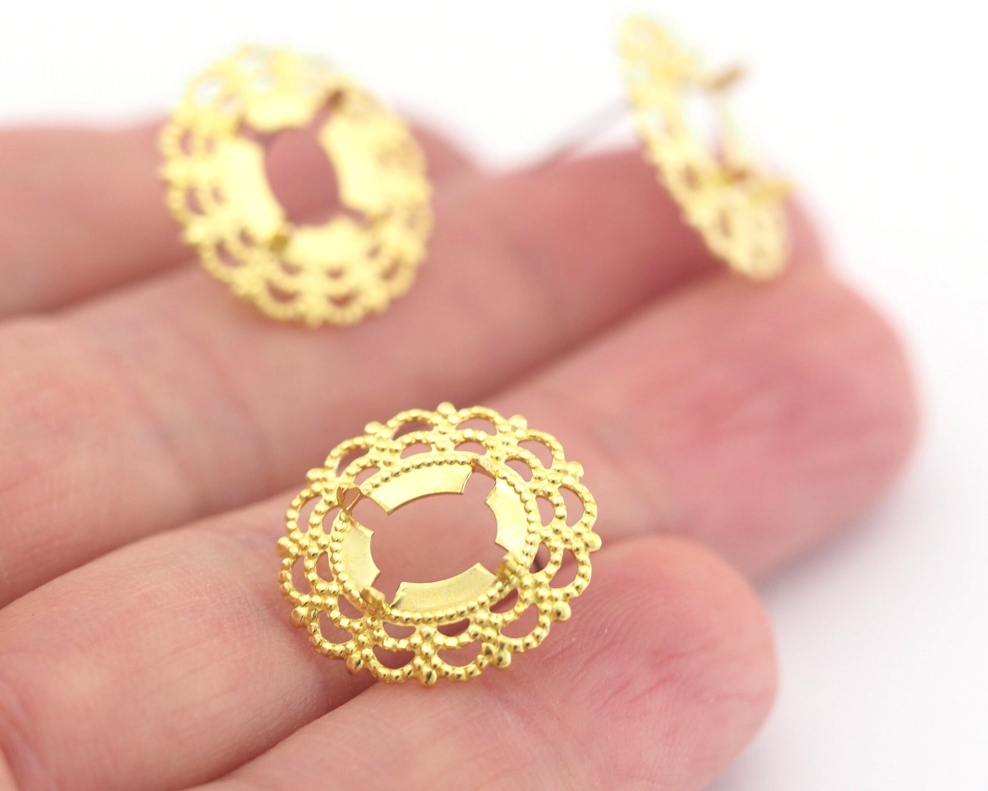 Filigree Oval Earring Stud Posts Blank Base Prong Shiny raw brass 18x16mm 4558