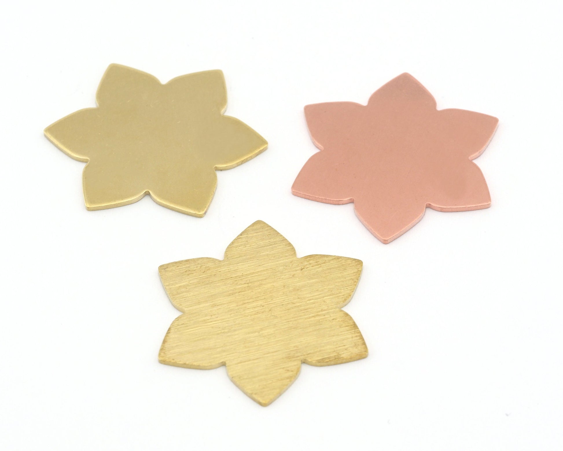 Flower Shape 28.5x25mm raw brass - Brushed Brass - Raw copper no hole charms findings 4313-300