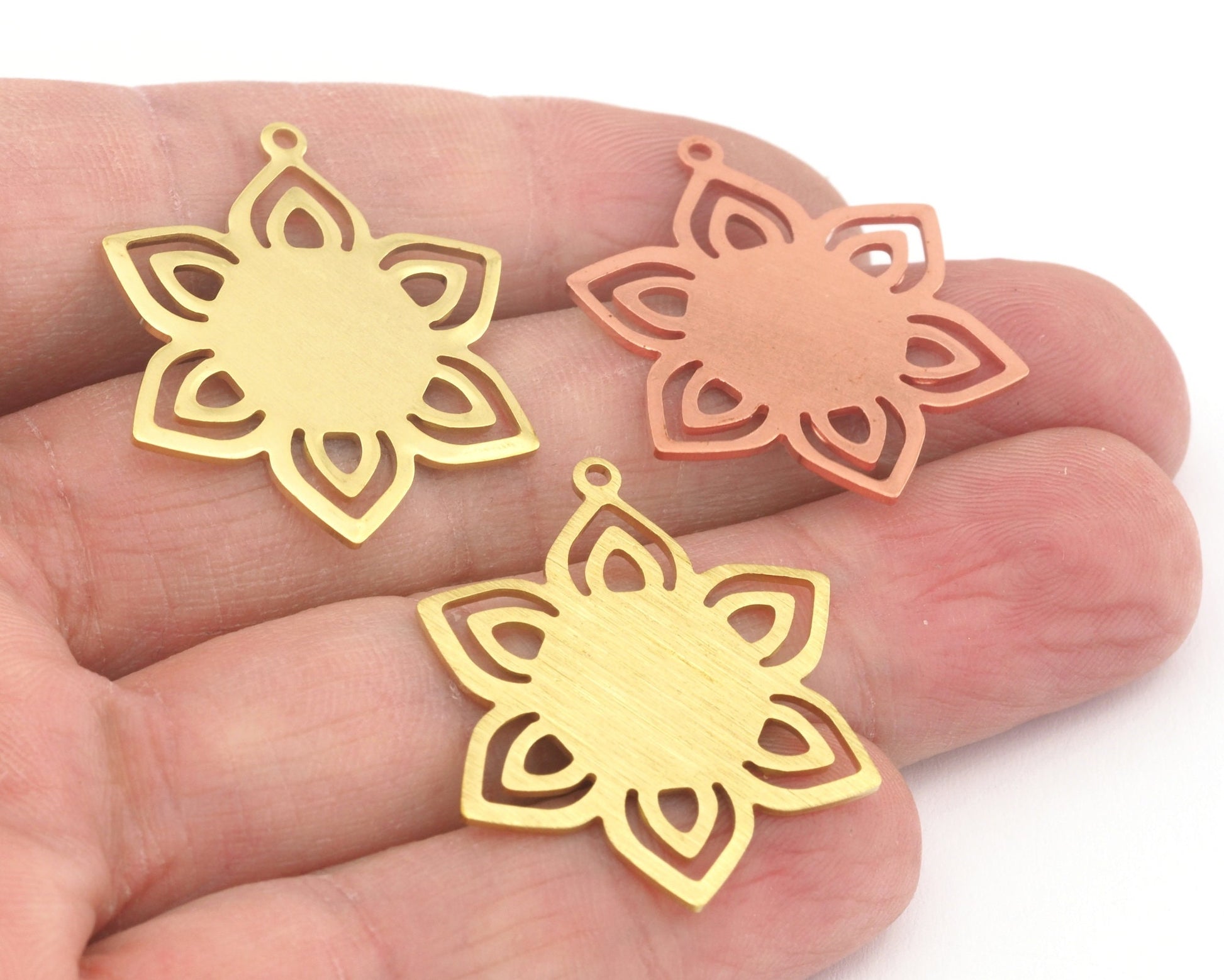 Flower Shape 31x25mm Antique Silver - Raw brass - Brushed Brass - Raw copper 1 hole charms findings 4309