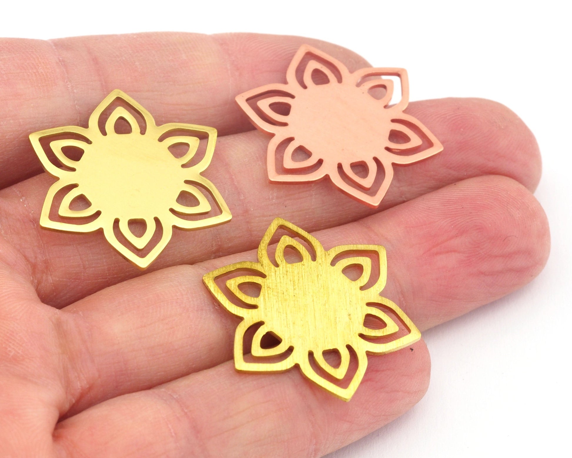 Flower Shape 28.5x25mm raw brass - Brushed Brass - raw copper no hole charms findings 4310-220