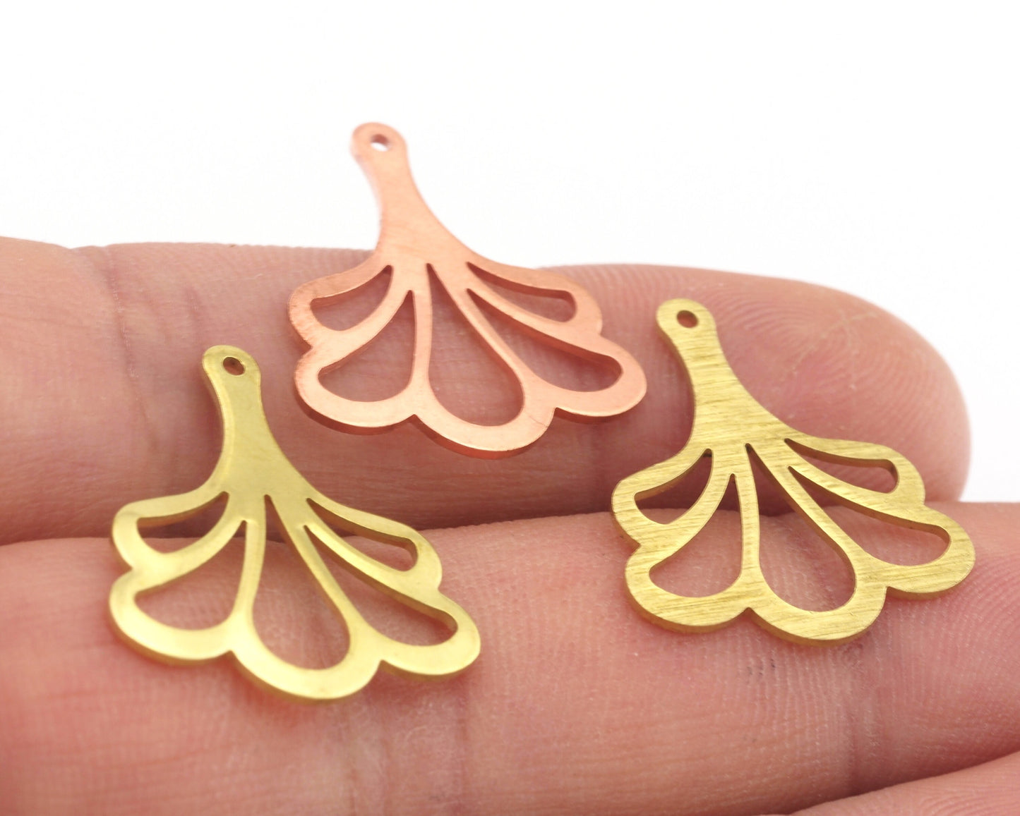 Ginkgo Flower Shape 25x20mm raw brass - Brushed Brass - Raw copper 1 hole charms findings 2103