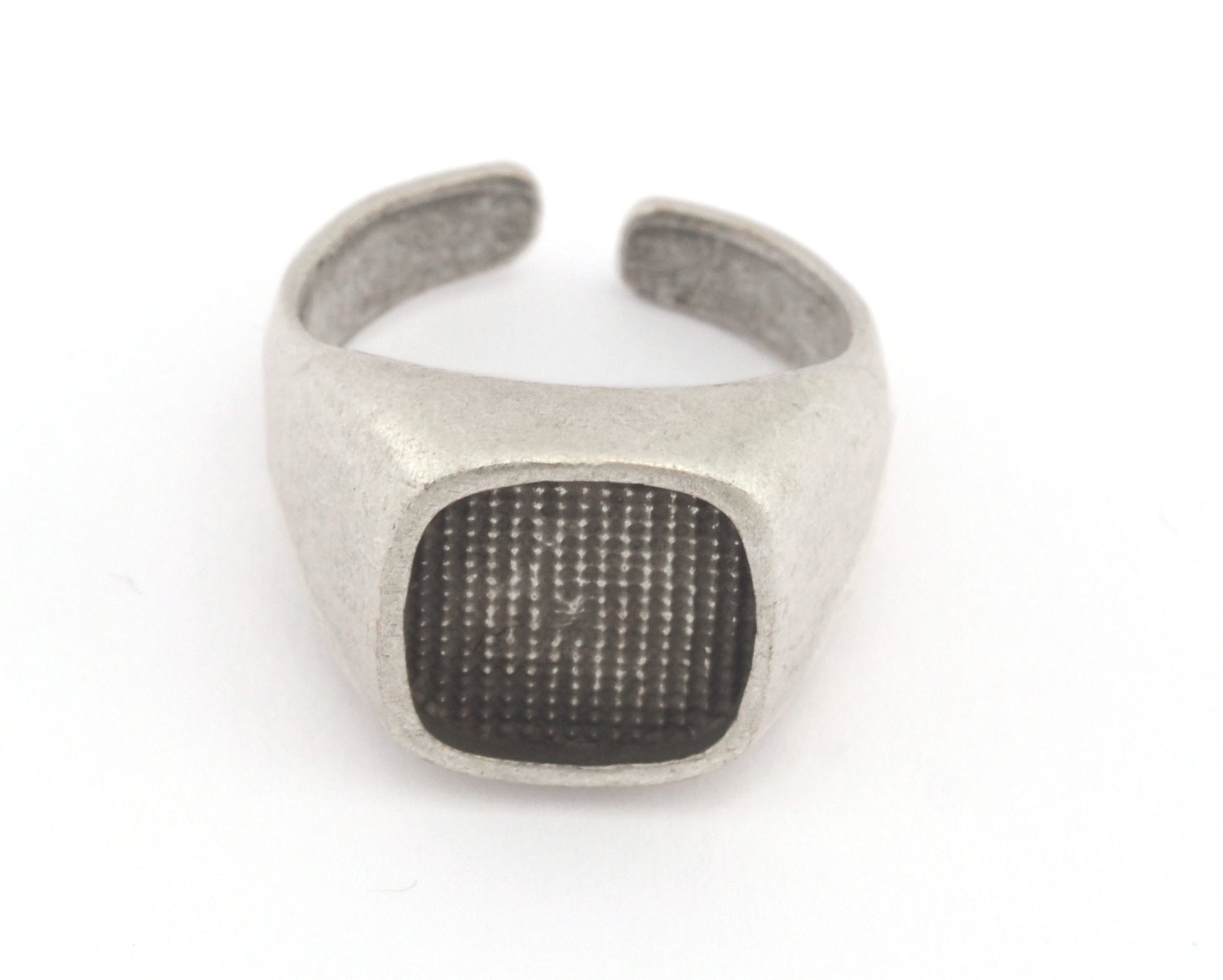 Signet Ring Adjustable Blank - raw brass or shiny silver-antique silver-shiny gold-matte gold plated (3US - 5 US size - Adjustable ) Oz2053