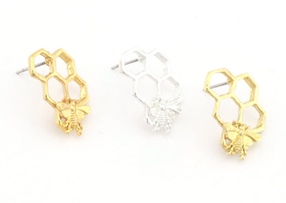 Honeycomb bee earring stud Shiny Gold - Shiny Silver Plated or Raw Brass 23x15mm 4573