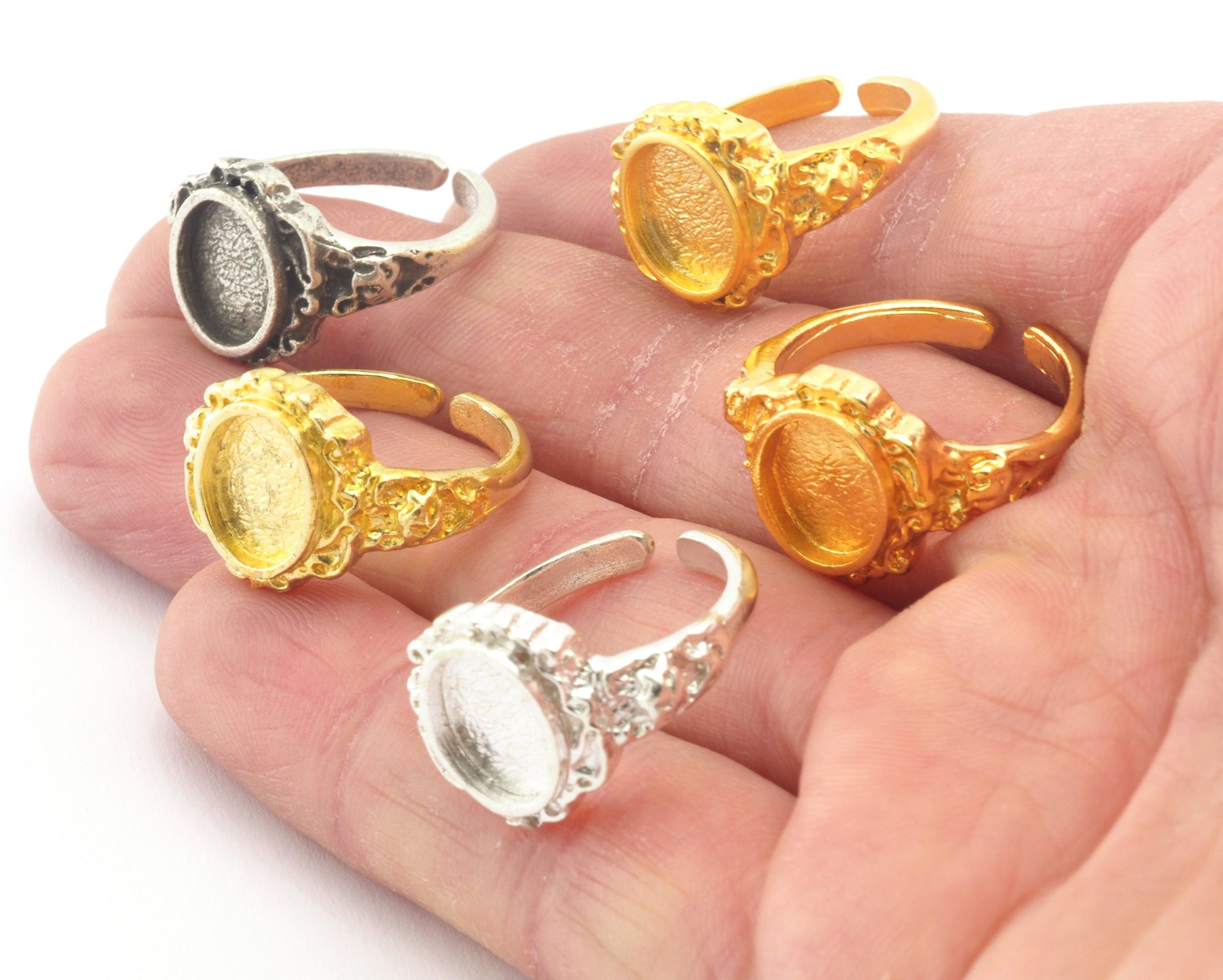 Ethnic Oval Signet Ring Blank - Adjustable raw brass - Antique silver - shiny silver - shiny gold - matte gold plated (6-8 US Size ) 3633