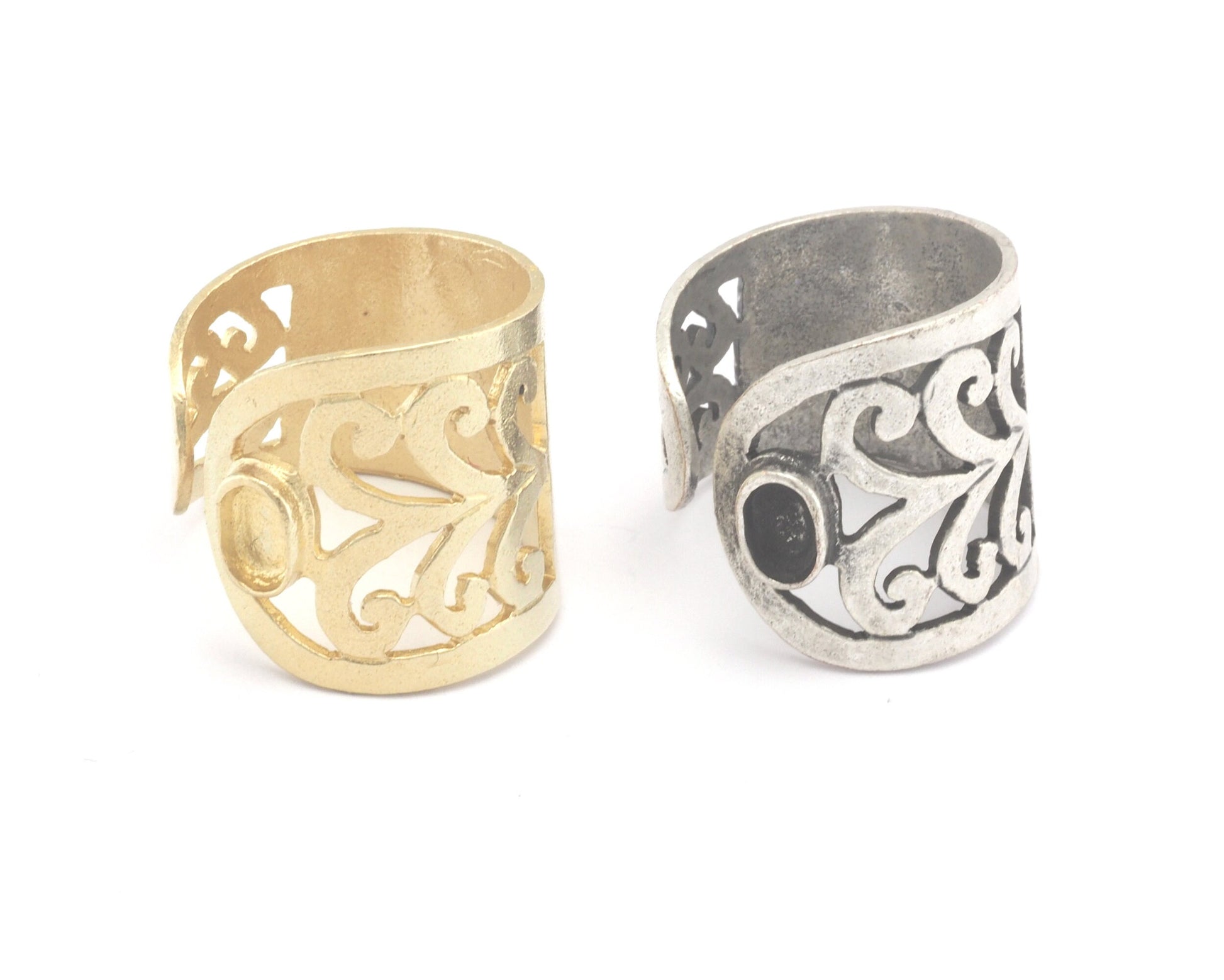 Plant Leaf Ring Adjustable Ring Bezel Blank - Raw brass - Antique Silver Plated (19mm 9US inner size - Adjustable ) OZ2709