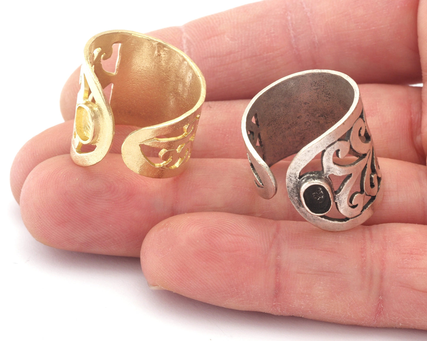 Plant Leaf Ring Adjustable Ring Bezel Blank - Raw brass - Antique Silver Plated (19mm 9US inner size - Adjustable ) OZ2709